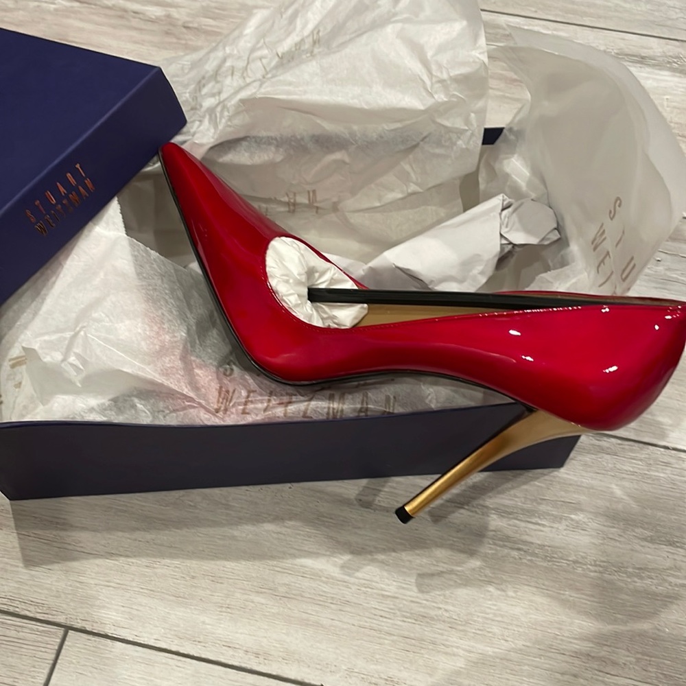 NEW Stuart Weitzman FEVER RED QUASAR in original box